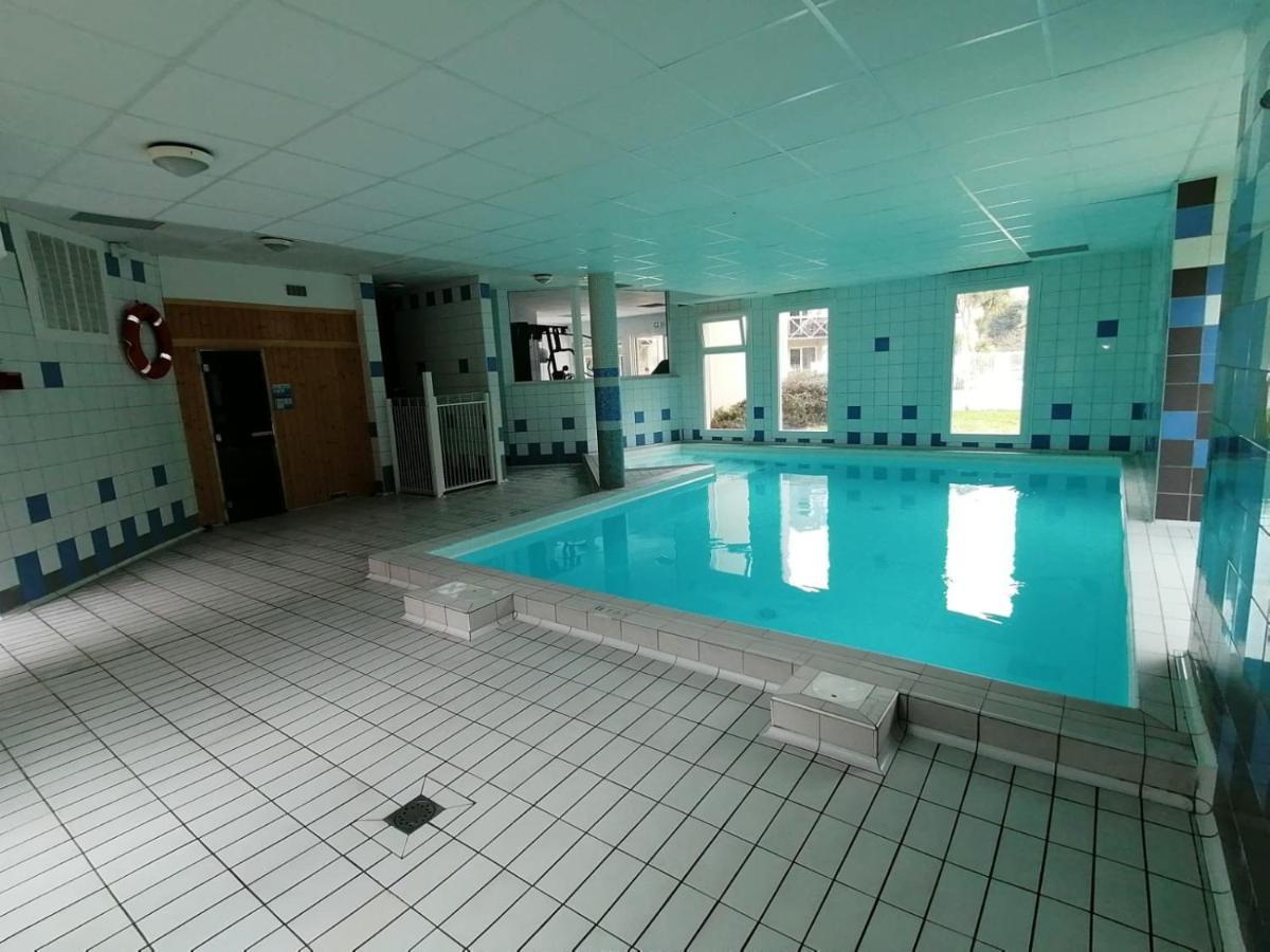 Kermael - Appt Vue Mer Et Piscine Partagee Saint-Briac-sur-Mer Bagian luar foto